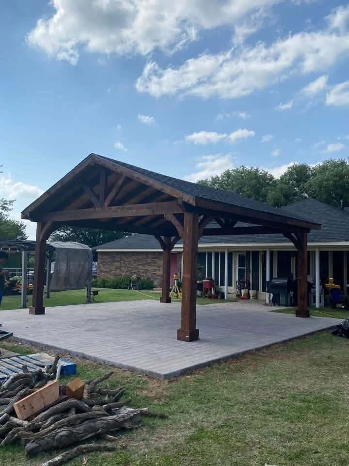 Cedar pavilion over a paver patio
